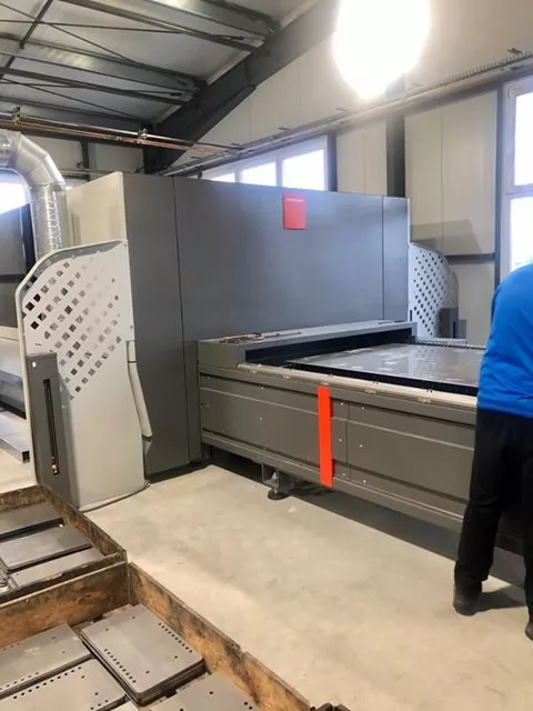 Laser cutting in our factory